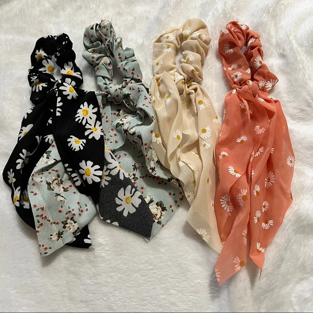 Set of 8 Scrunchie Scarfs - Picture 5 of 6